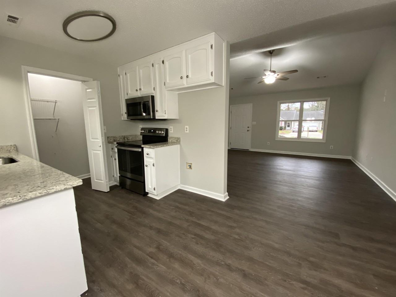 107 Ann Bradley Dr - Photo 3 of 18
