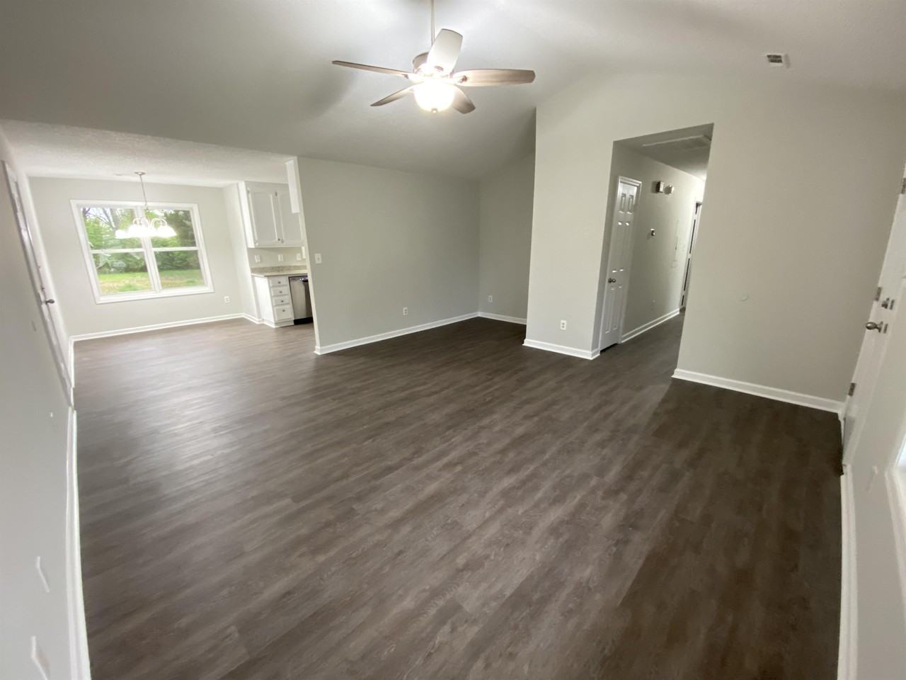 107 Ann Bradley Dr - Photo 5 of 18