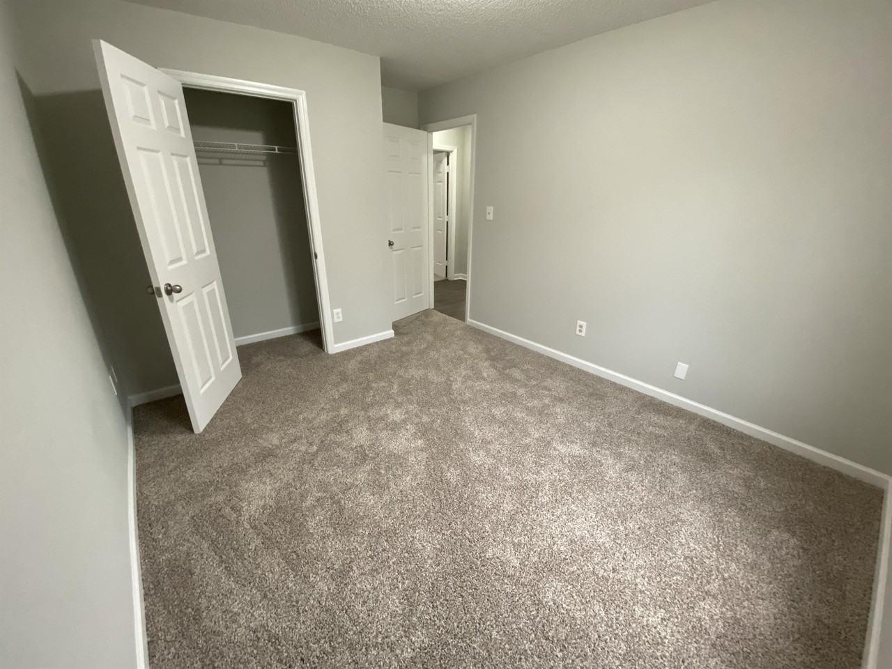 107 Ann Bradley Dr - Photo 6 of 18