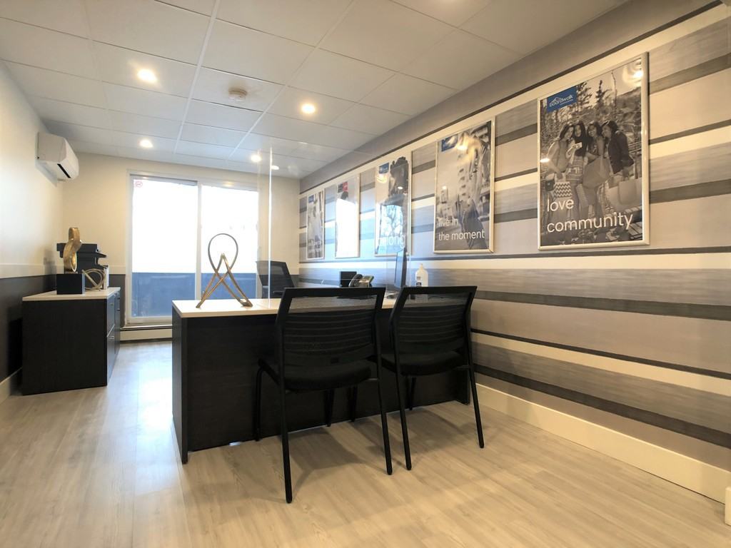 Landmark Towers Apartments 112 Base Line Rd W, London, ON N6J 1V4