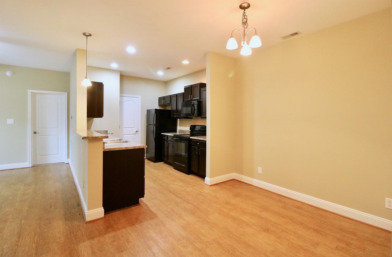 302 Capstone Dr #107 - Photo 6 of 48
