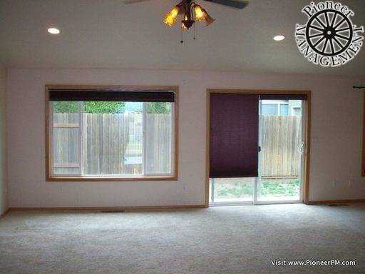 1120 Hazelnut Ct - Photo 2 of 14