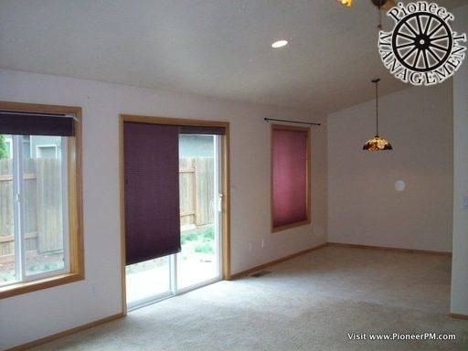 1120 Hazelnut Ct - Photo 3 of 14