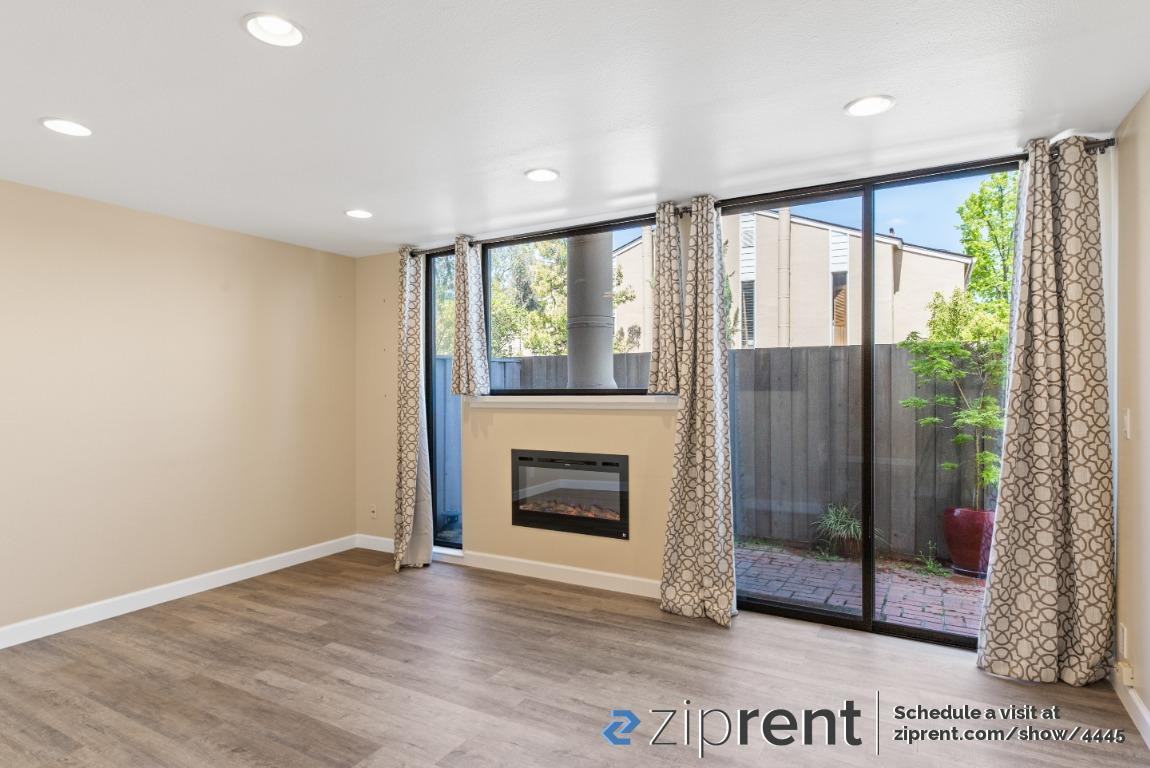 1653 Albatross Dr - Photo 2 of 20