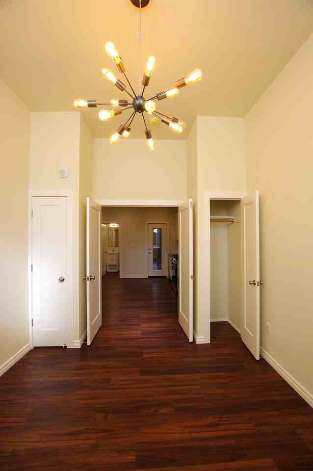 129 Fair Oaks St #7 - Photo 2 of 9