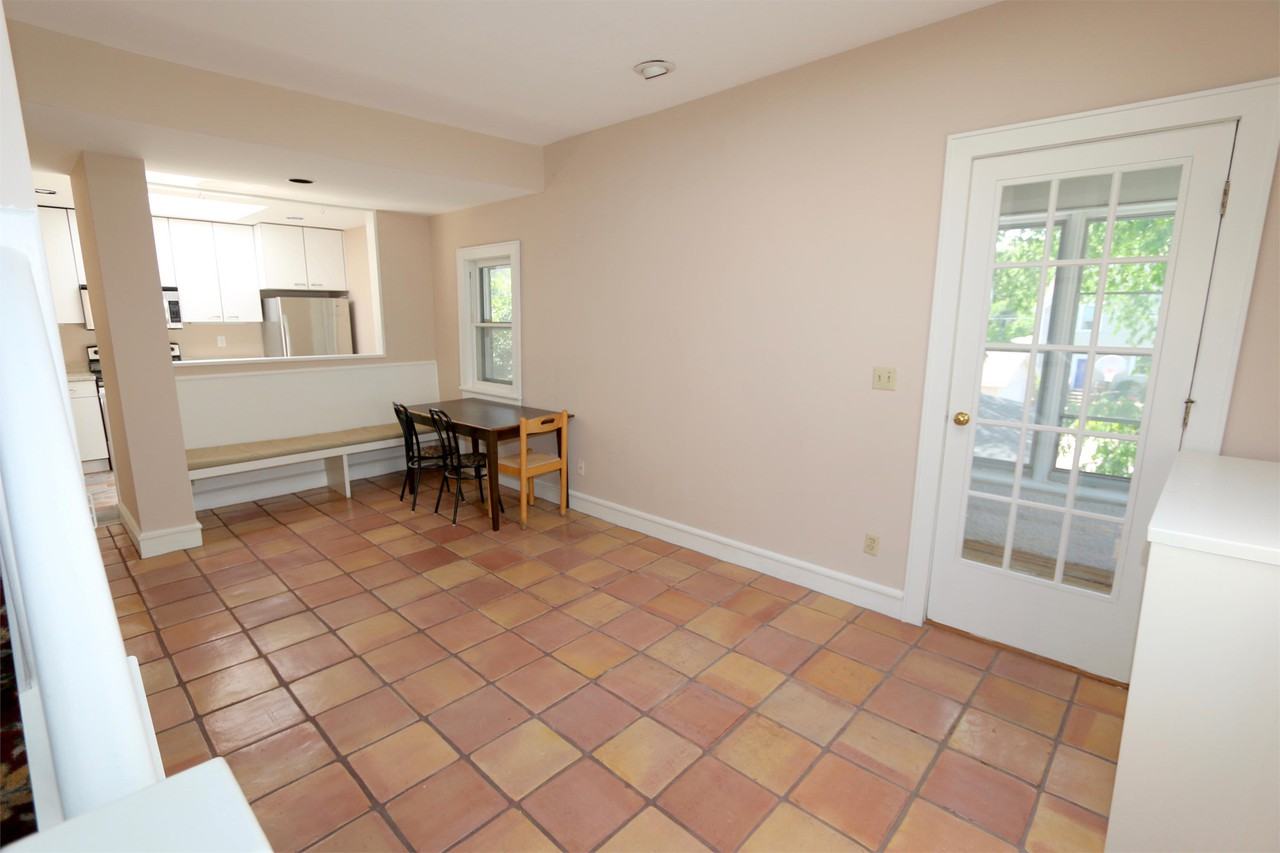 3116 Humboldt Ave S #2 - Photo 7 of 21