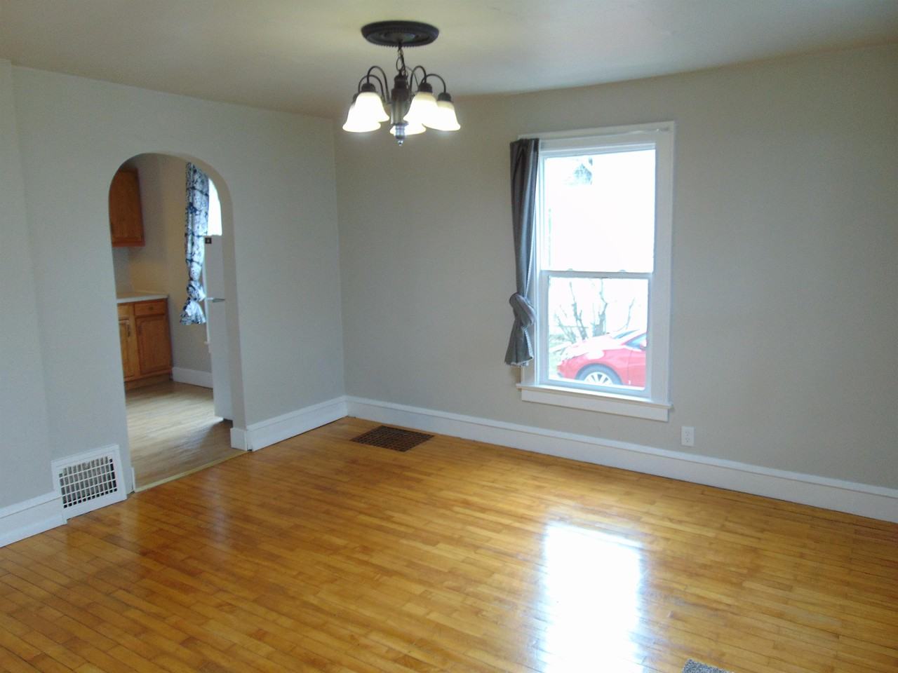 324 E Pacific St #1 - Photo 2 of 9