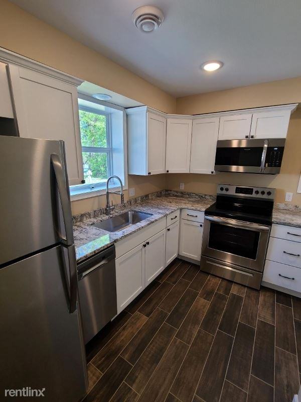 28660 W Lake Dr - Photo 2 of 17