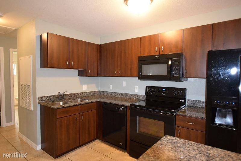 4312 Flora Ave - Photo 2 of 7