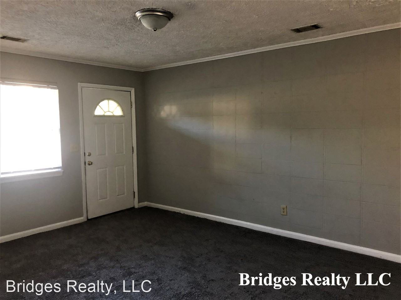 728 Fleming Ave - Photo 2 of 7