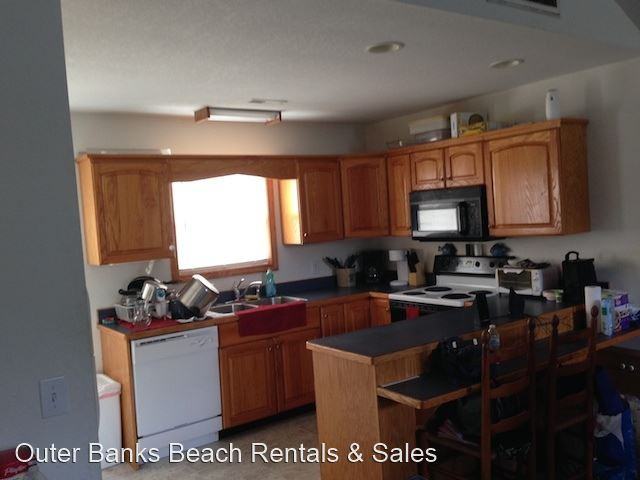 2715 S Meekins Ave - Photo 2 of 18