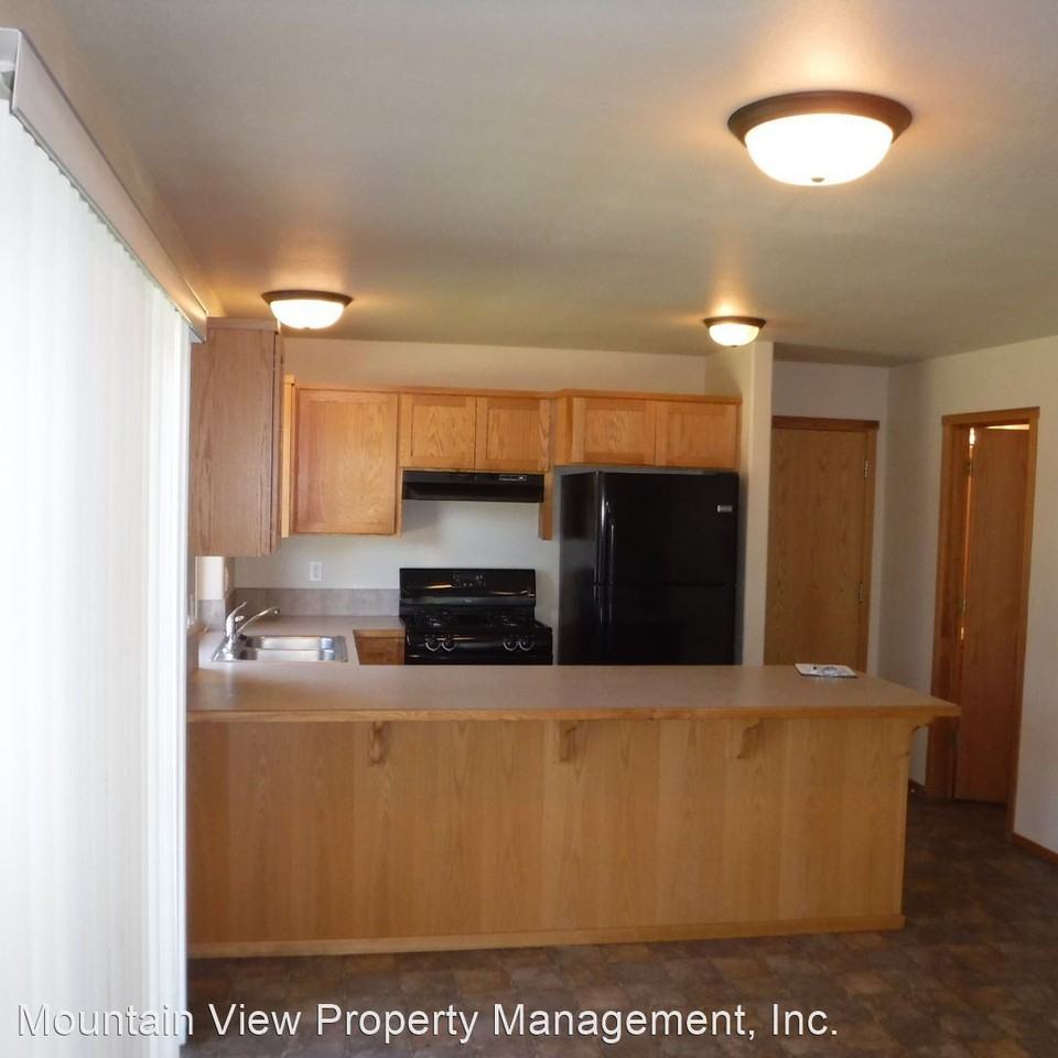 61355 SW Sally Lane - Photo 2 of 10