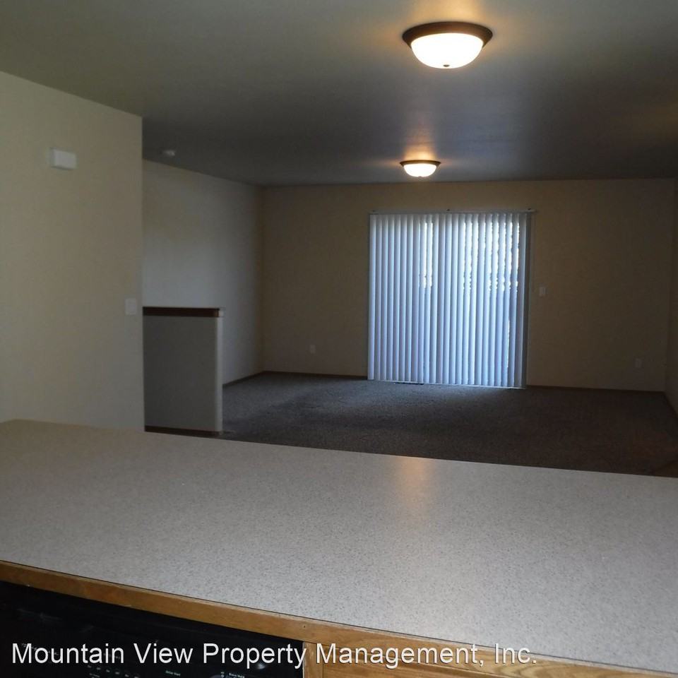 61355 SW Sally Lane - Photo 3 of 10