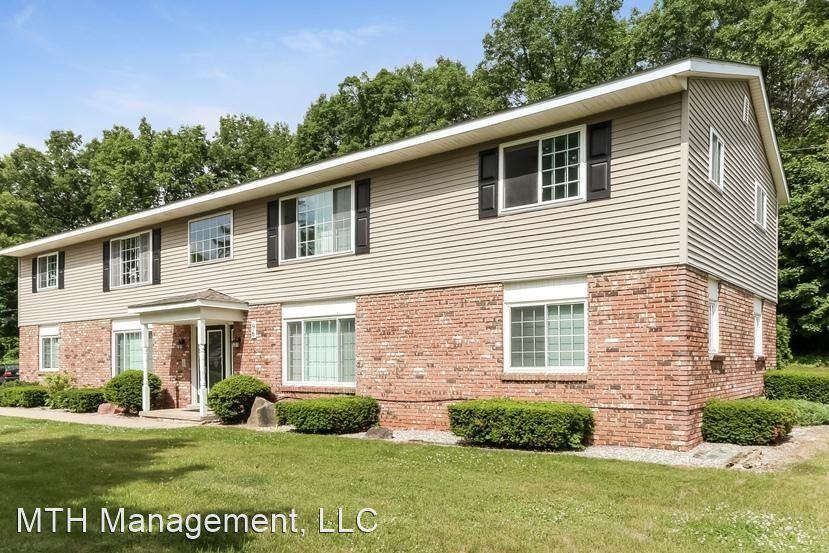 96 Village Court - Photo 2 of 18