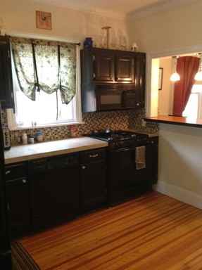 1304 Claremont Ave - Photo 3 of 11