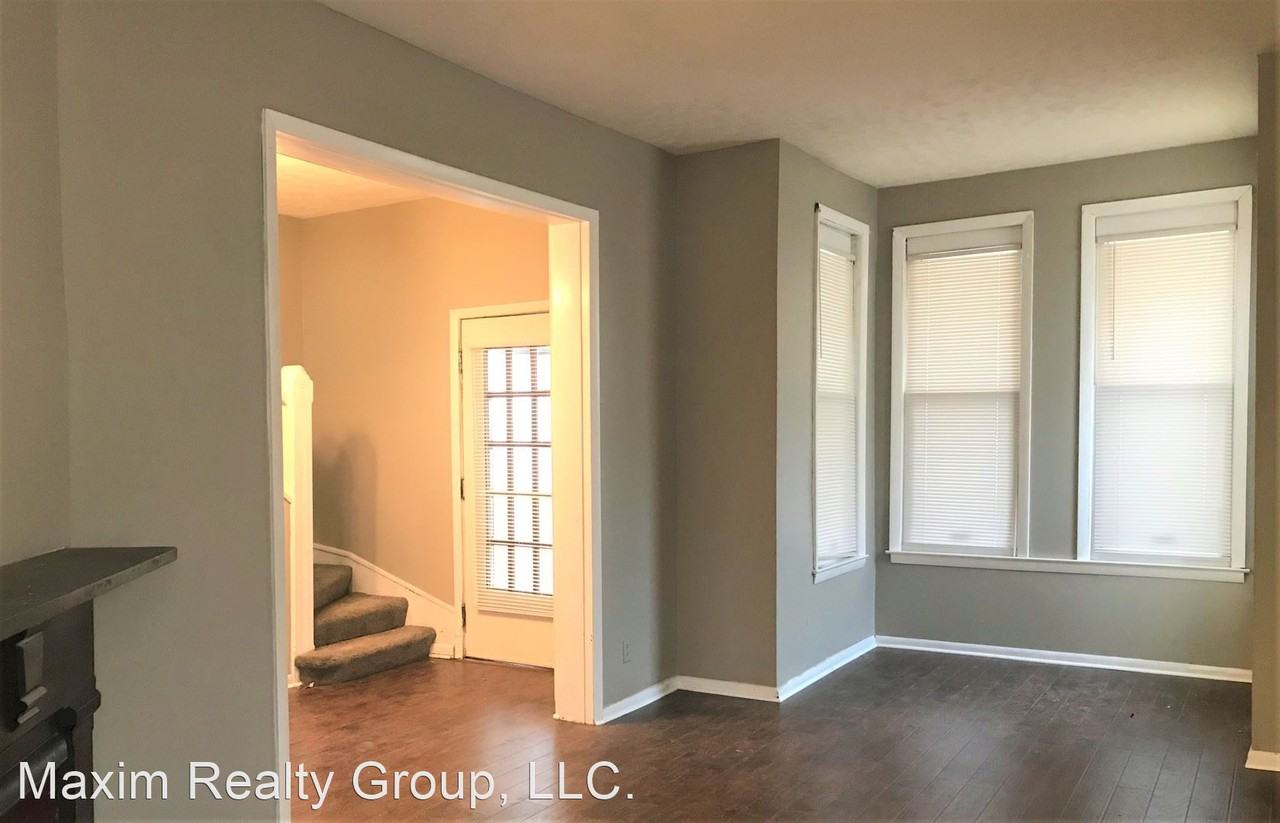 3217 Pacific St - Photo 2 of 12