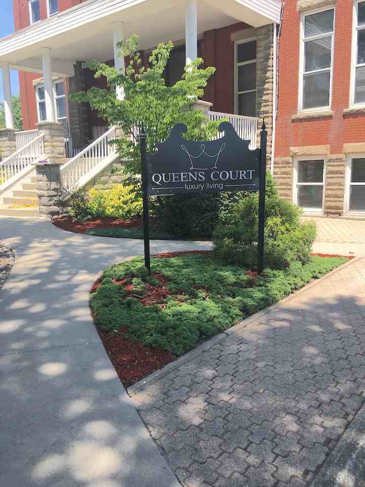 317 Queen St Apartments in Chatham, ChathamKent, ON N7M 2H7 Zumper