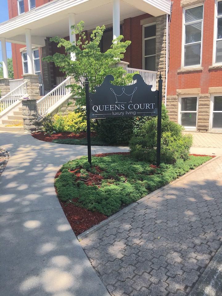 317 Queen St Apartments in Chatham, ChathamKent, ON N7M 2H7 Zumper