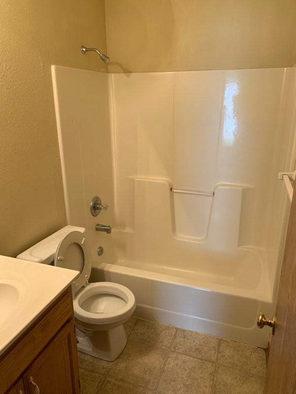 516 S Johnson Dr - Photo 5 of 8