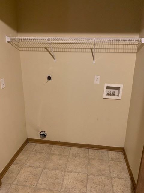 516 S Johnson Dr - Photo 3 of 8