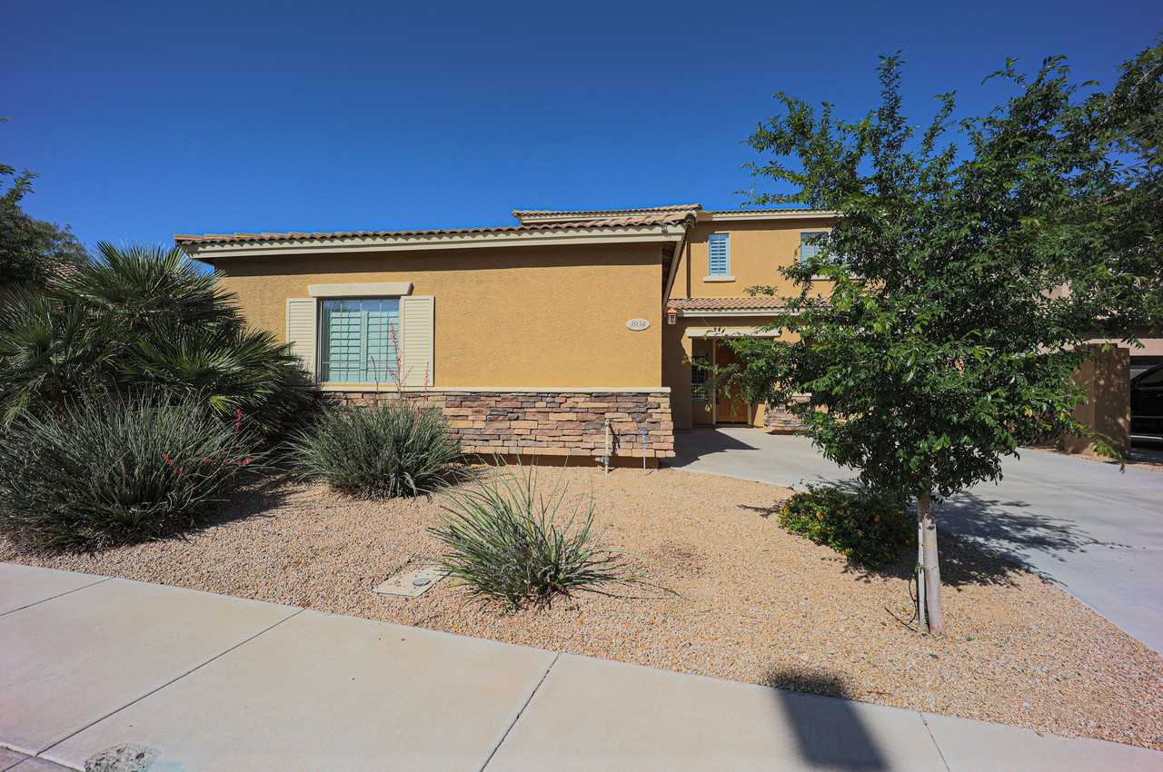 3934 W Roundabout Cir - Photo 2 of 38