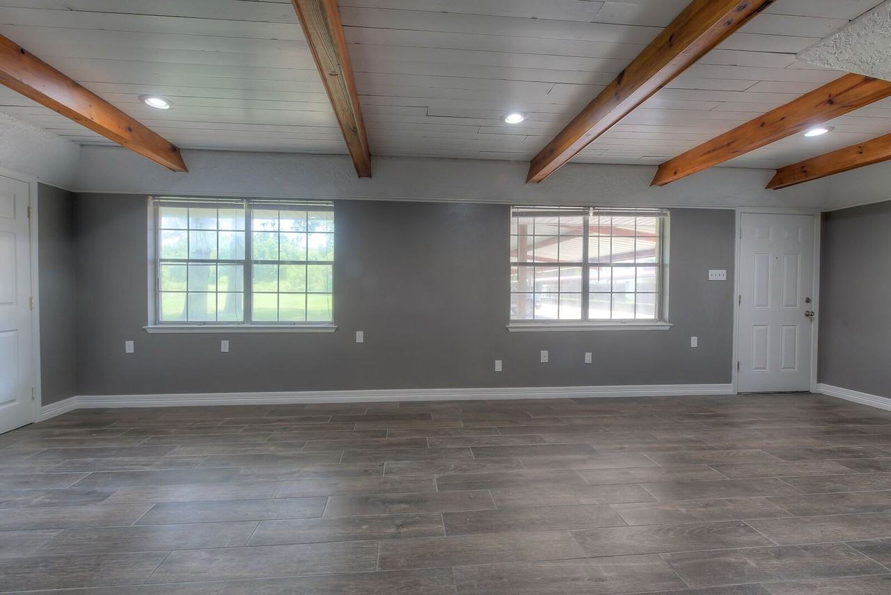 3660 Fish Hook Ln - Photo 3 of 14