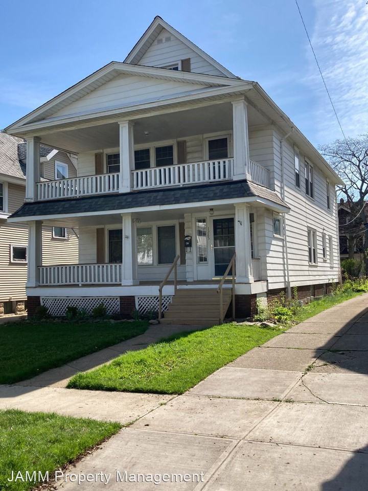 1285 W 105th St - Photo 2 of 24