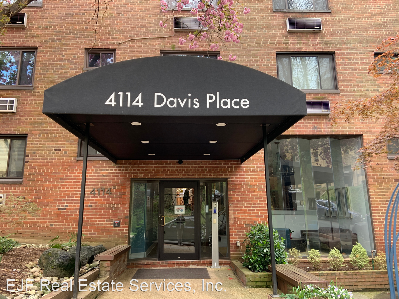 4114 Davis Pl Nw #201