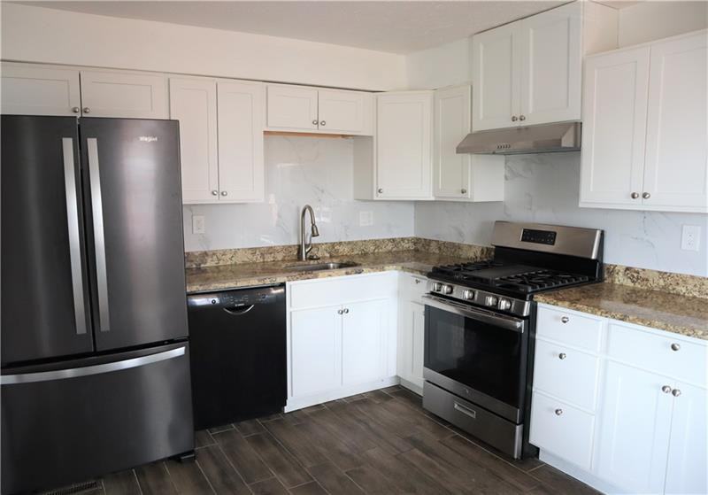 1901 Termon Ave Unit 2 - Photo 3 of 25