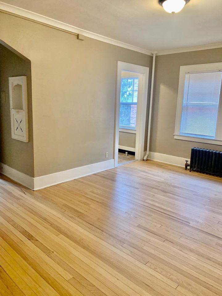 1804 W Genesee St #27