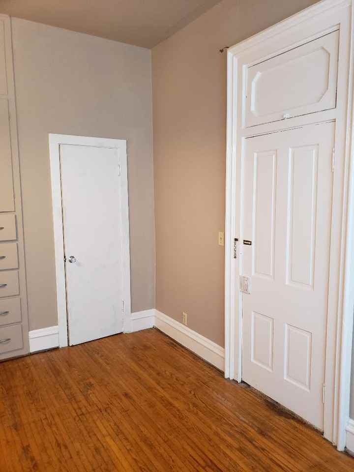 220 Tinkler St #220-1-2 - Photo 3 of 15