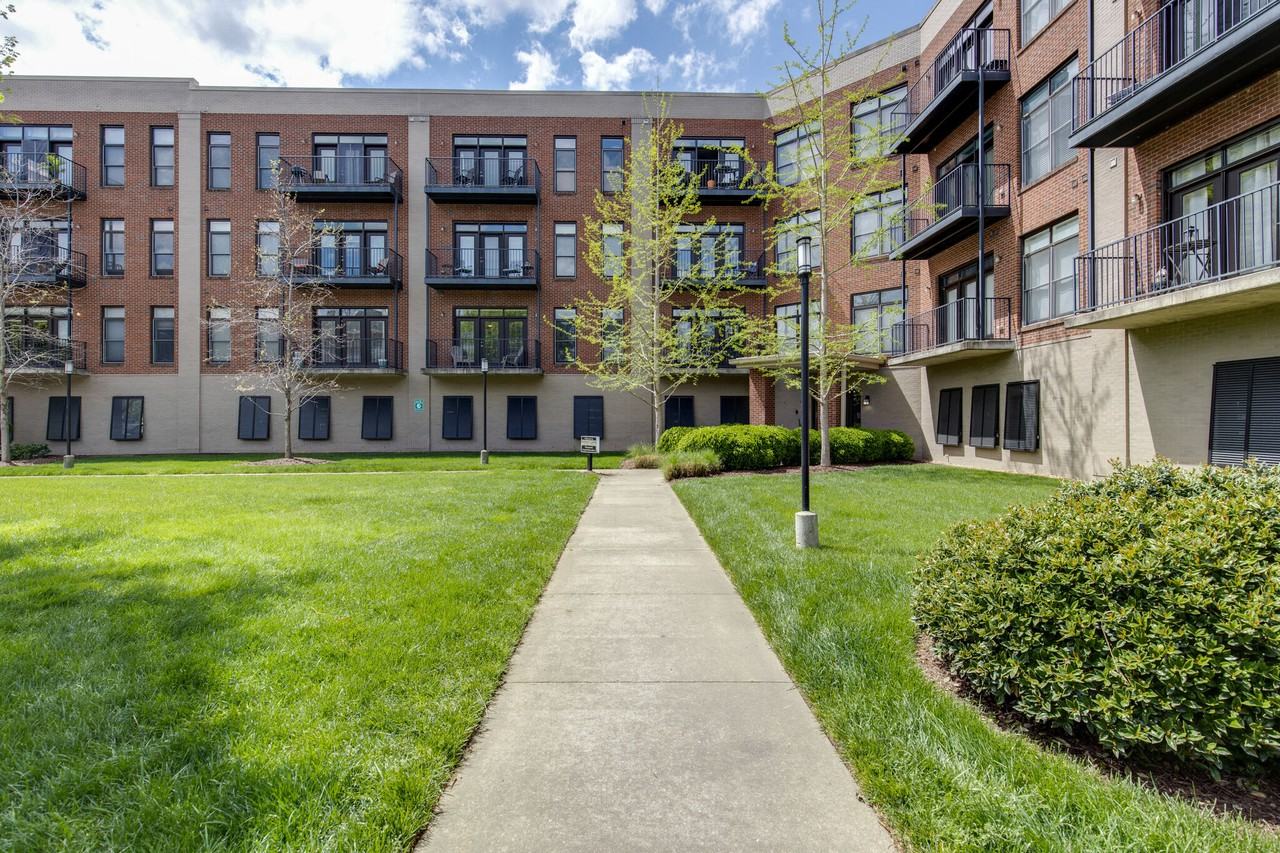 817 3rd Ave N #211