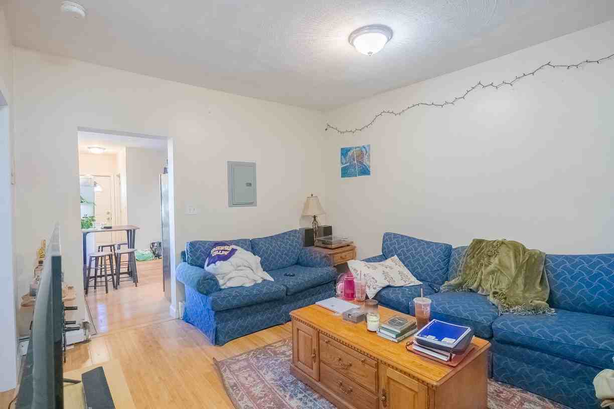 15 Havre St #2 - Photo 2 of 7