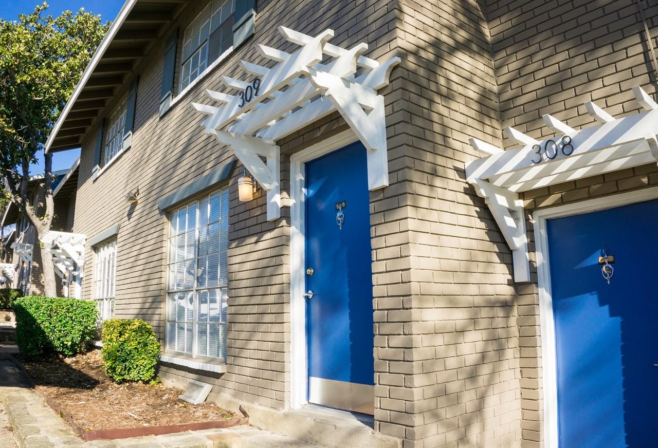 East Town - Photo 3 of 27