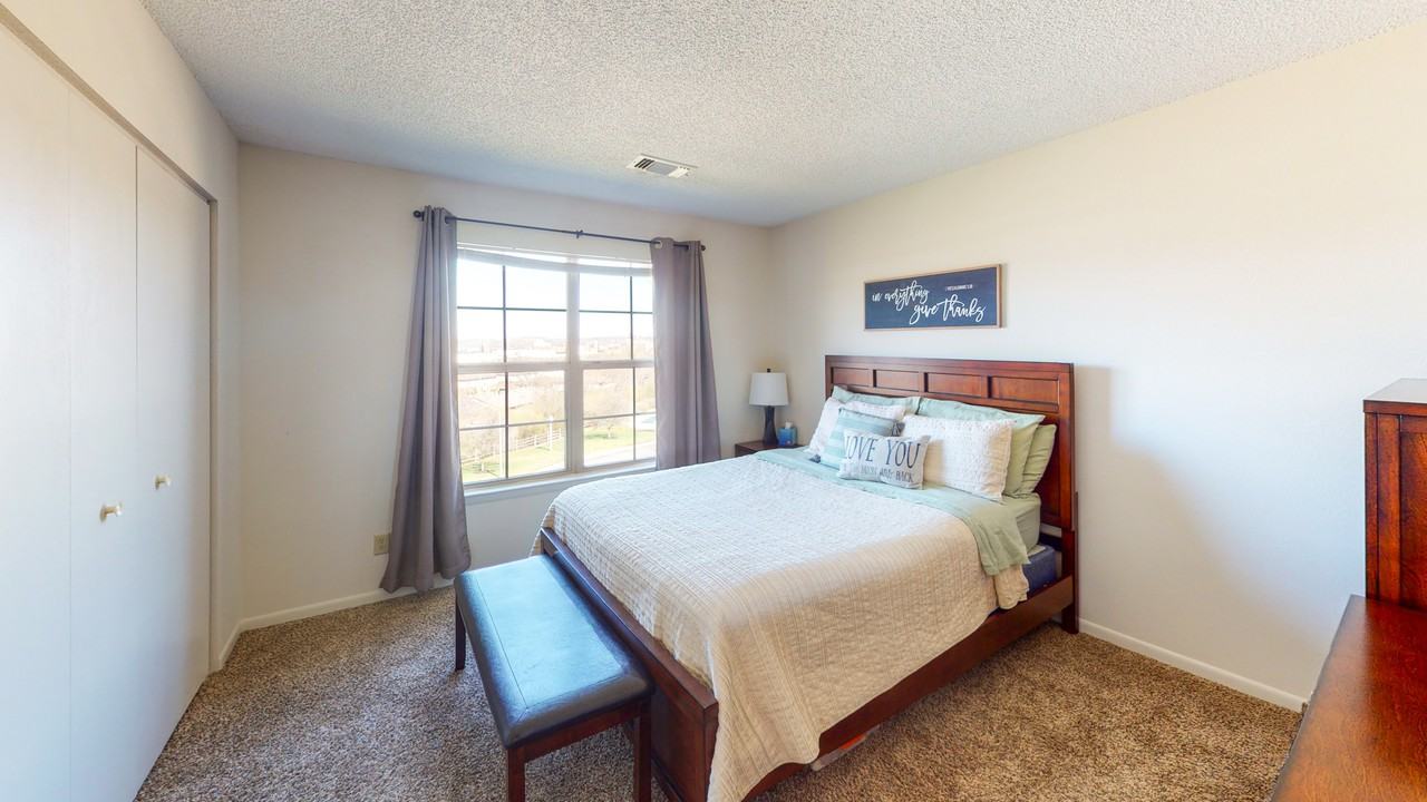 Prime Apartments on the Hill - Photo 7 of 49