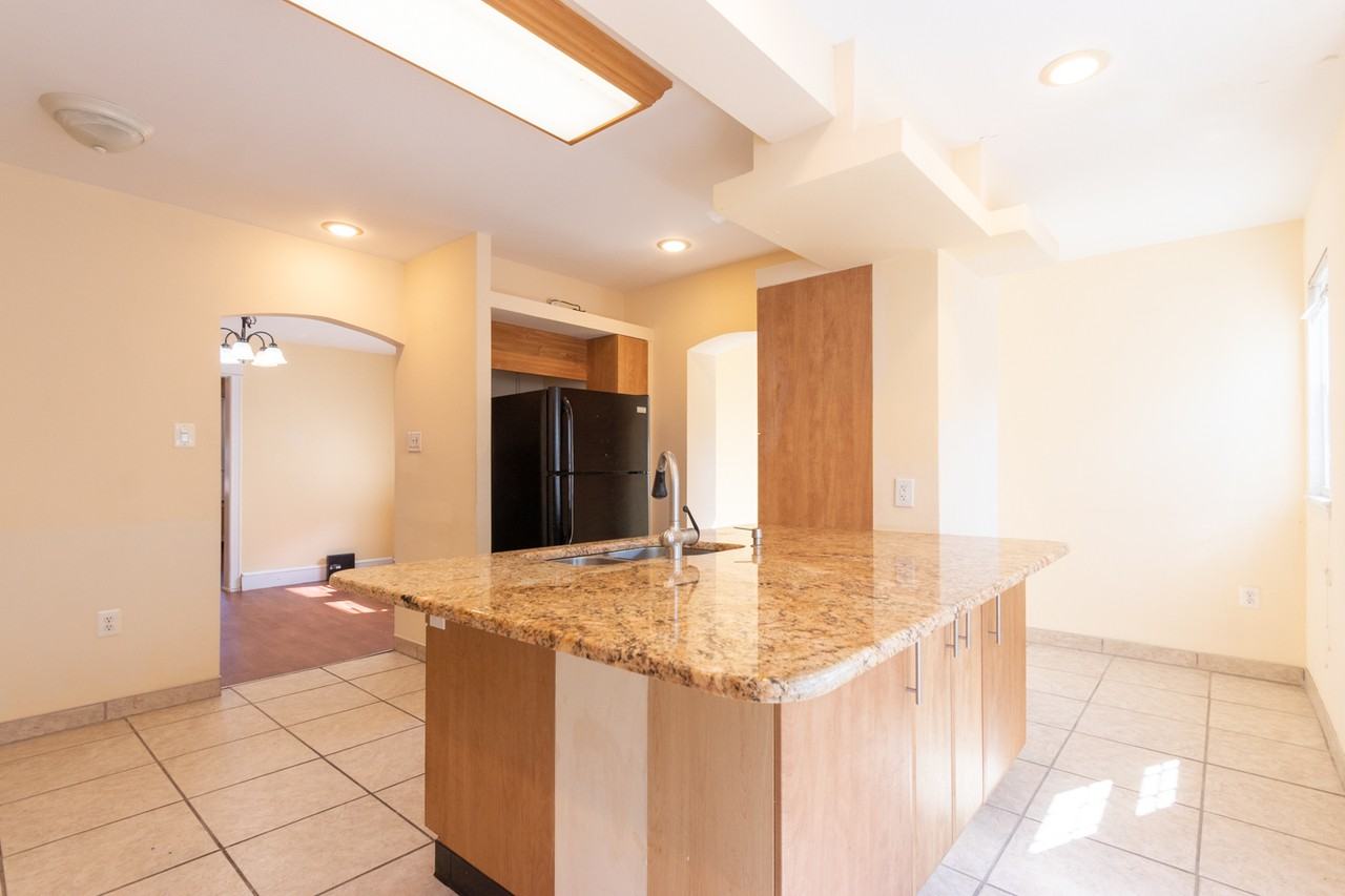 1500 Kinsdale St #1 - Photo 2 of 13