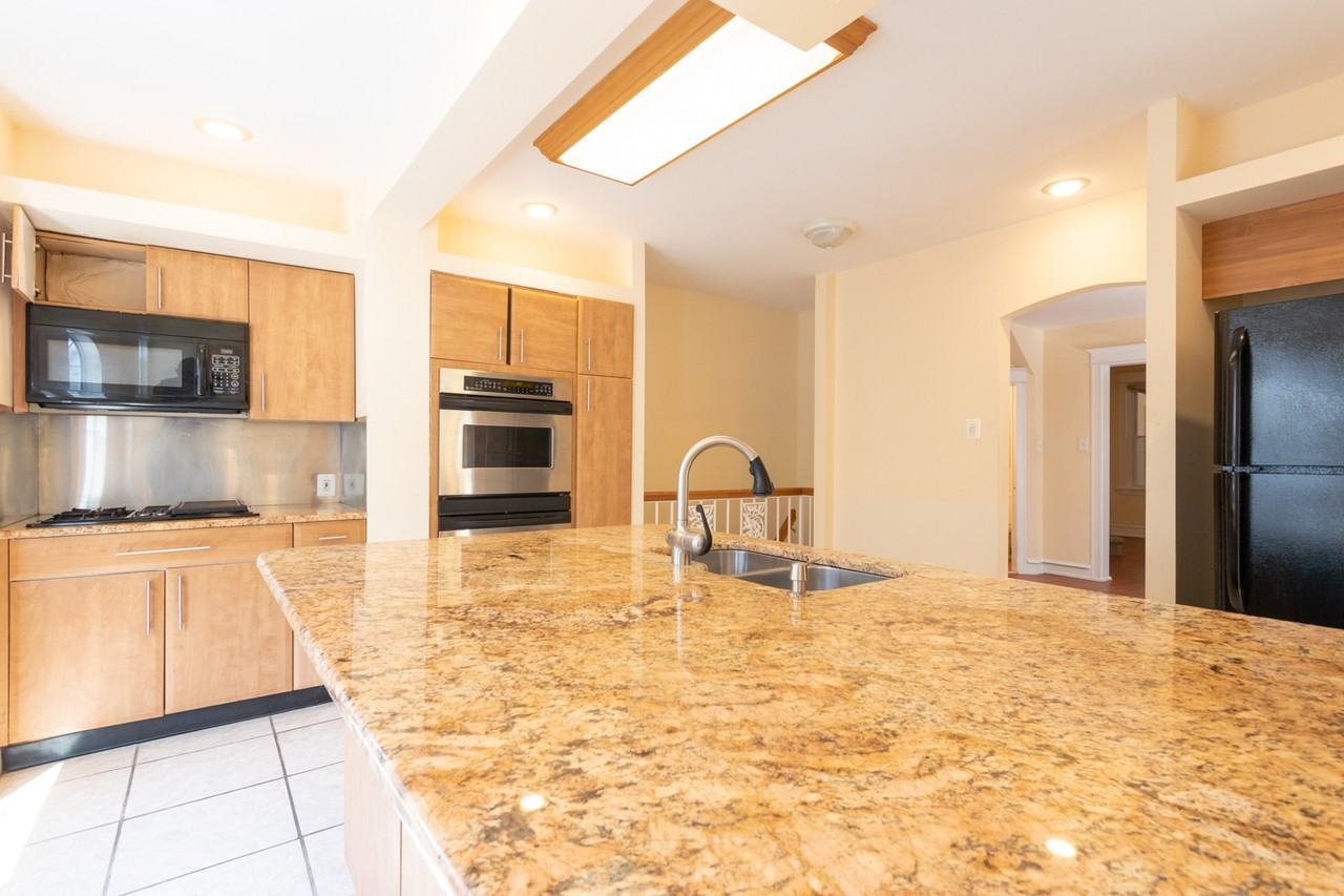 1500 Kinsdale St #1 - Photo 3 of 13