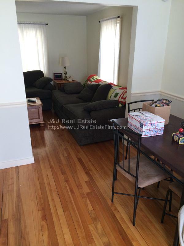 101 Uncatena Ave - Photo 3 of 10