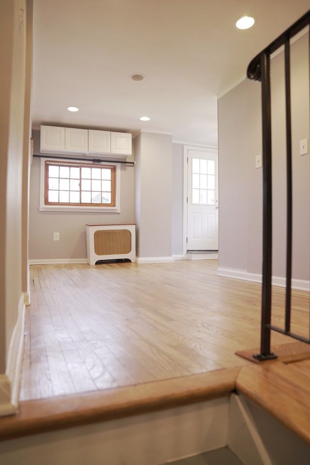 299 18th St #2 - Photo 3 of 24