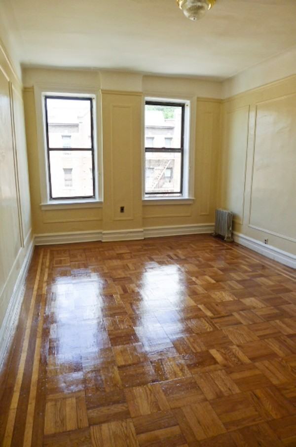Cumming St