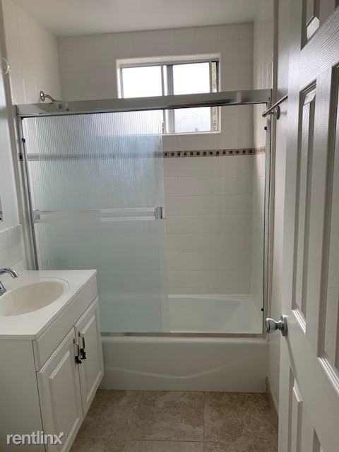 5387 5387 Cota St 7 - Photo 2 of 12