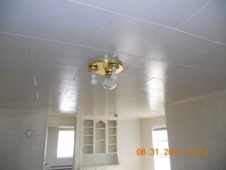 124 S Chehalis St #124 - Photo 2 of 11