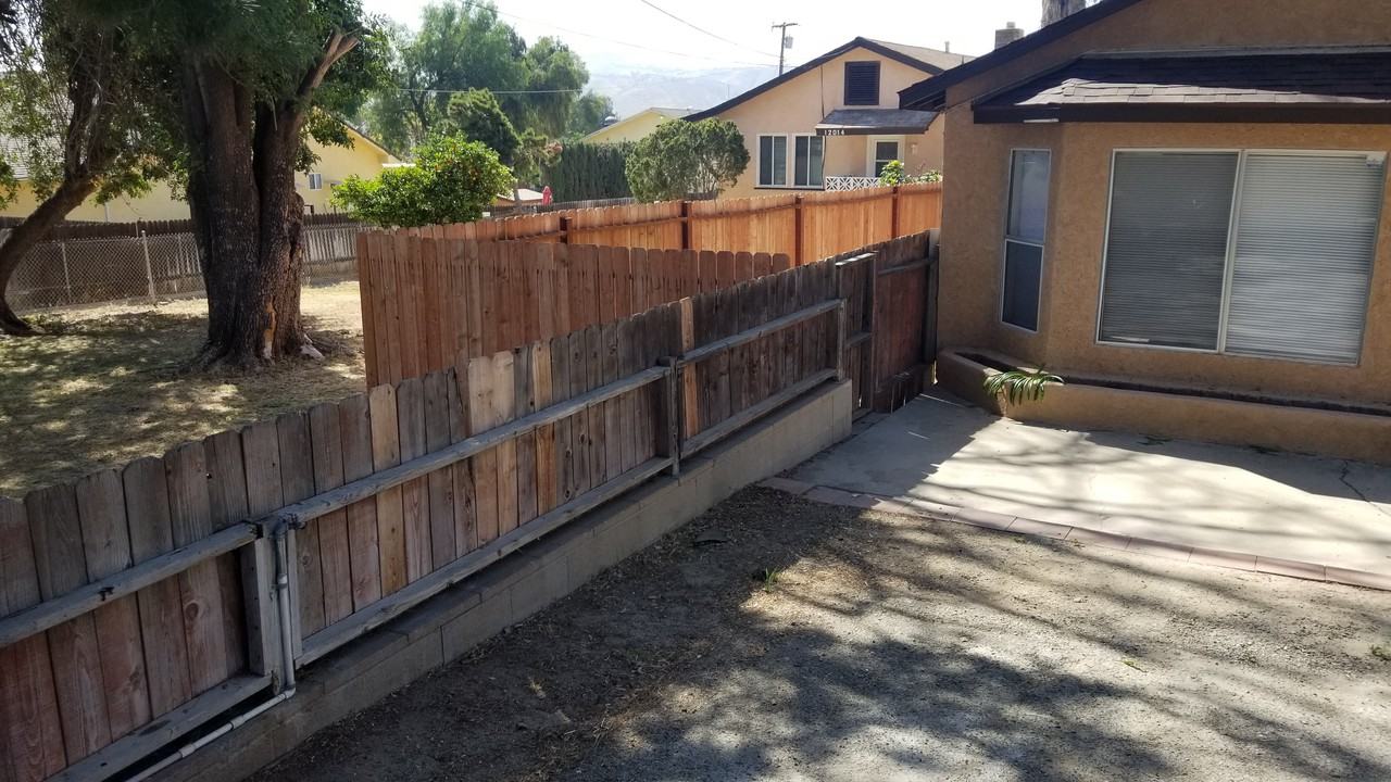 12012 Raley Dr - Photo 2 of 17