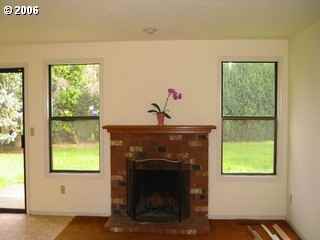 10194 SE 43rd Ave - Photo 3 of 8