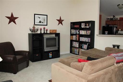 124 Eagle Ridge Dr - Photo 2 of 11