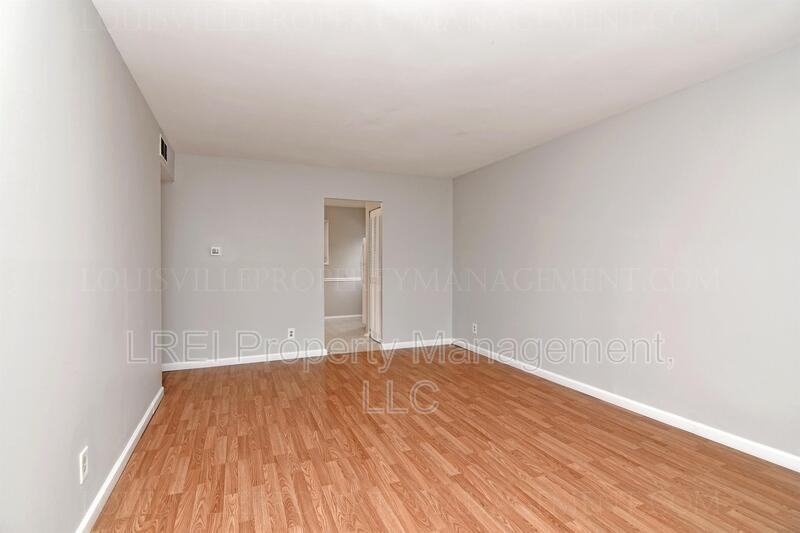 8711 Rosshire Dr - Photo 3 of 22