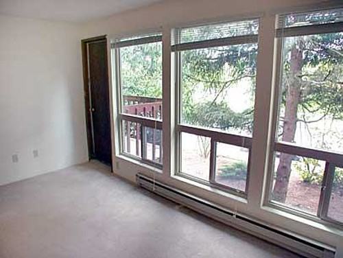 16910 NE 80th Street - Photo 2 of 8