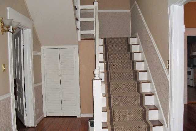 324 E Church St - Photo 3 of 7