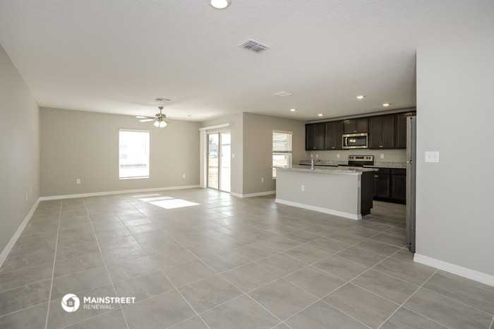 1698 Hideaway Flat St - Photo 3 of 17