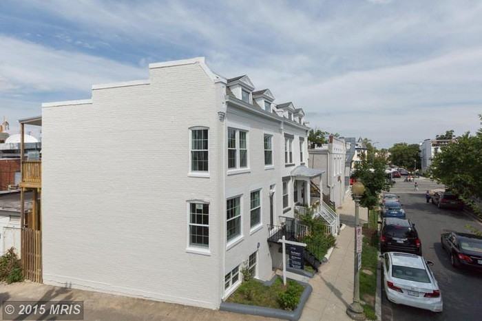 1405 Perry Pl Nw #B - Photo 2 of 22